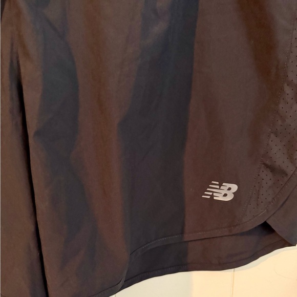New Balance Women's Black Athletic Shorts, Size 2X - Picture 2 of 7